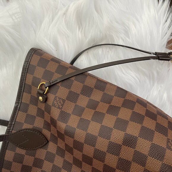 Louis Vuitton Bags Louis Vuitton Neverfull Mm Monogram Cerise